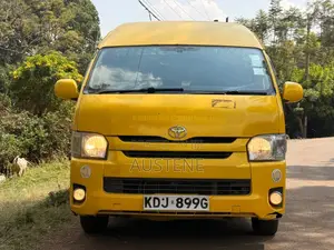 Toyota HiAce 2014 Yellow