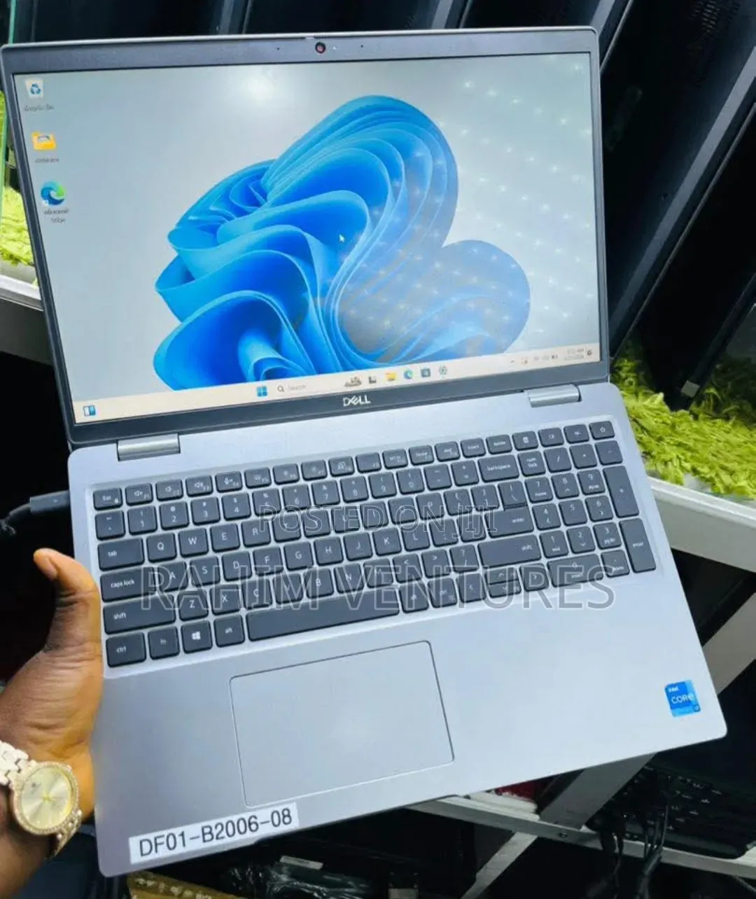 Laptop Dell Precision 3561 16GB Intel Core i7 SSD 512GB