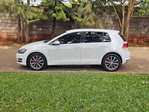 Volkswagen Golf 2014 White