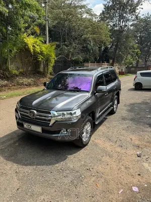 Toyota Land Cruiser 2016 Gray