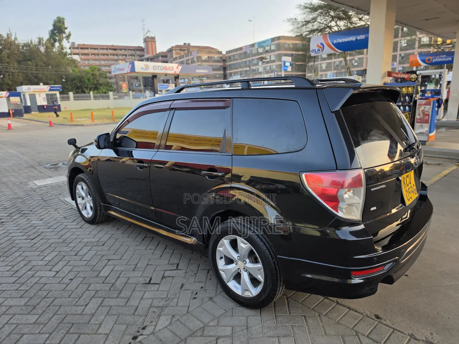 Subaru Forester 2011 Black