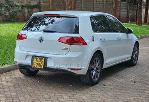 Volkswagen Golf 2014 White