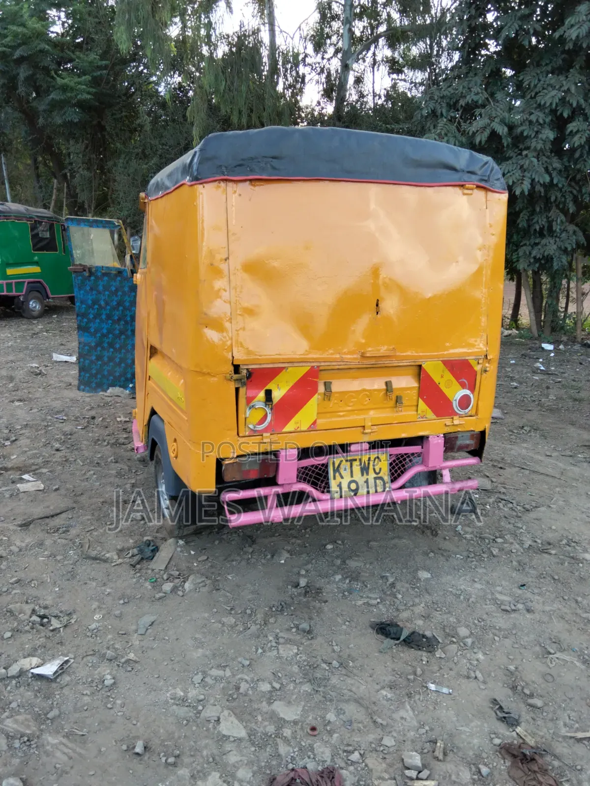 Piaggio 2020 Yellow