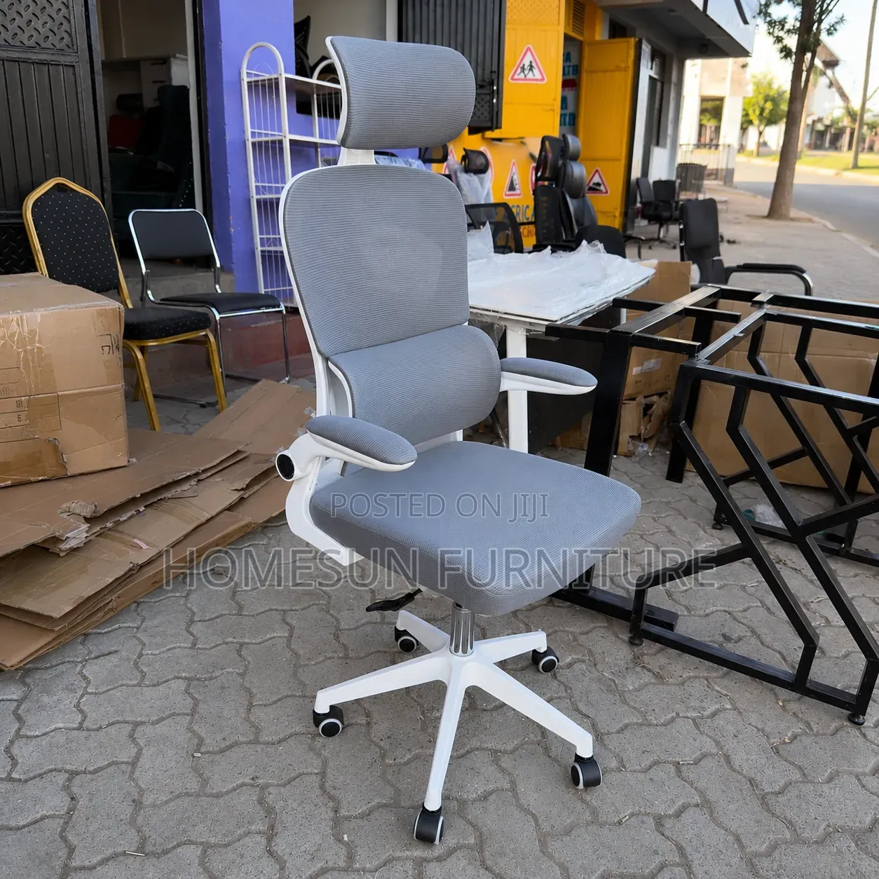 Executive Ergonomic Mesh Office Chair With Headrest – Grey