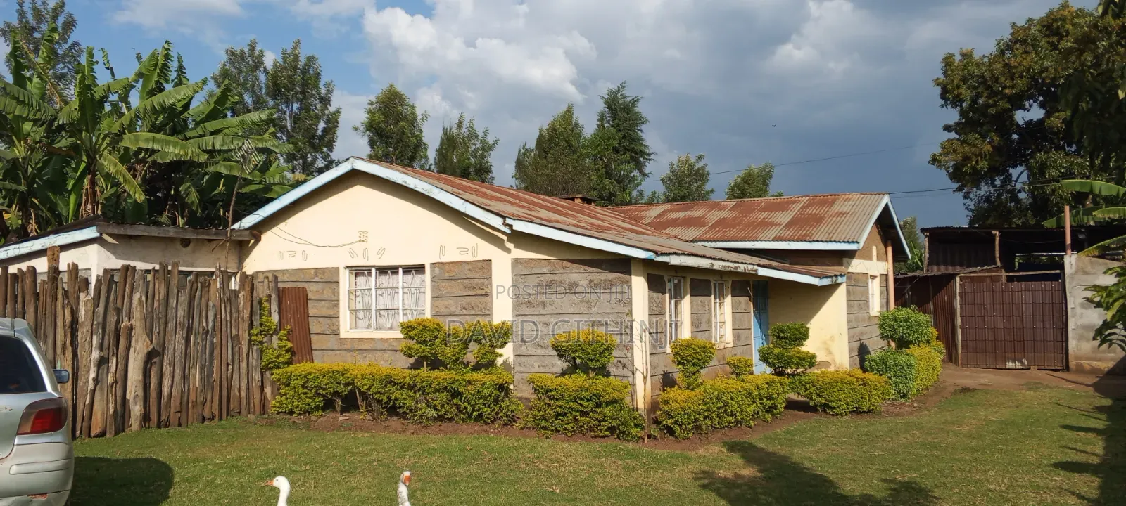 6bdrm Farm House in Kabatini for sale