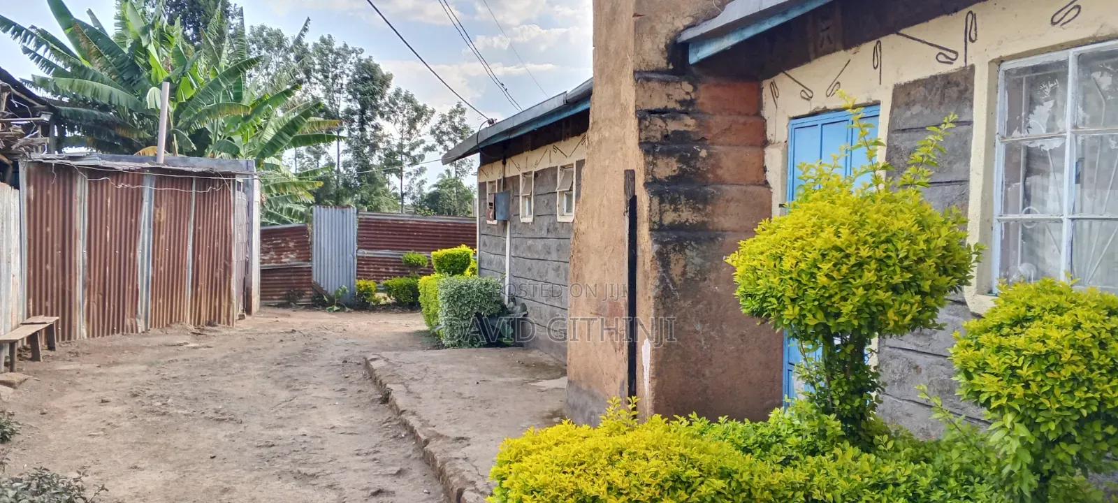 6bdrm Farm House in Kabatini for sale