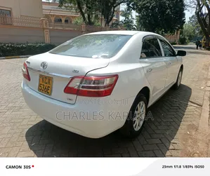 Toyota Premio 2013 White