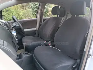 Toyota Vitz 2008 Silver
