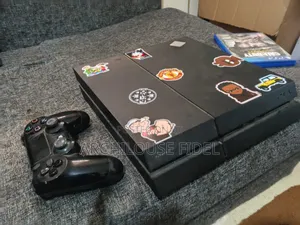 Play Station 4