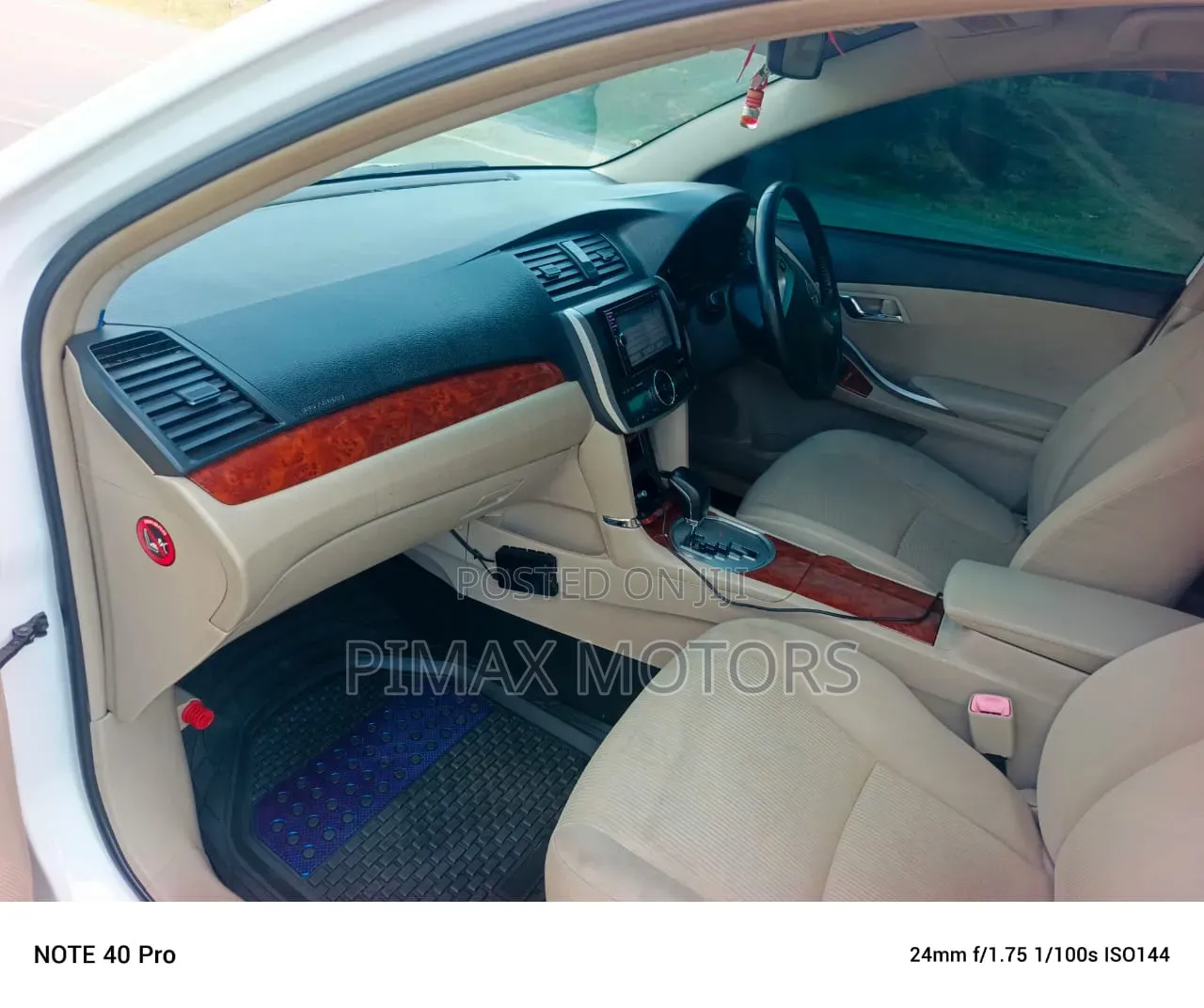 Toyota Premio 2014 White