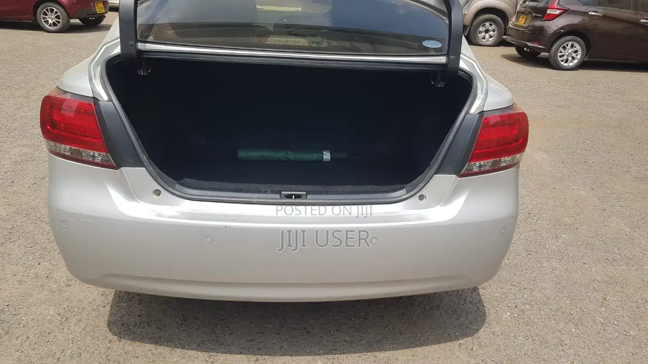 Toyota Premio 1.8 AWD 2017 Silver
