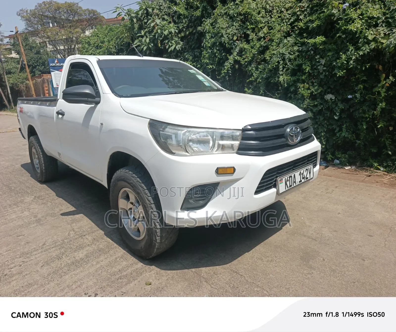 Toyota Hilux 2021 White