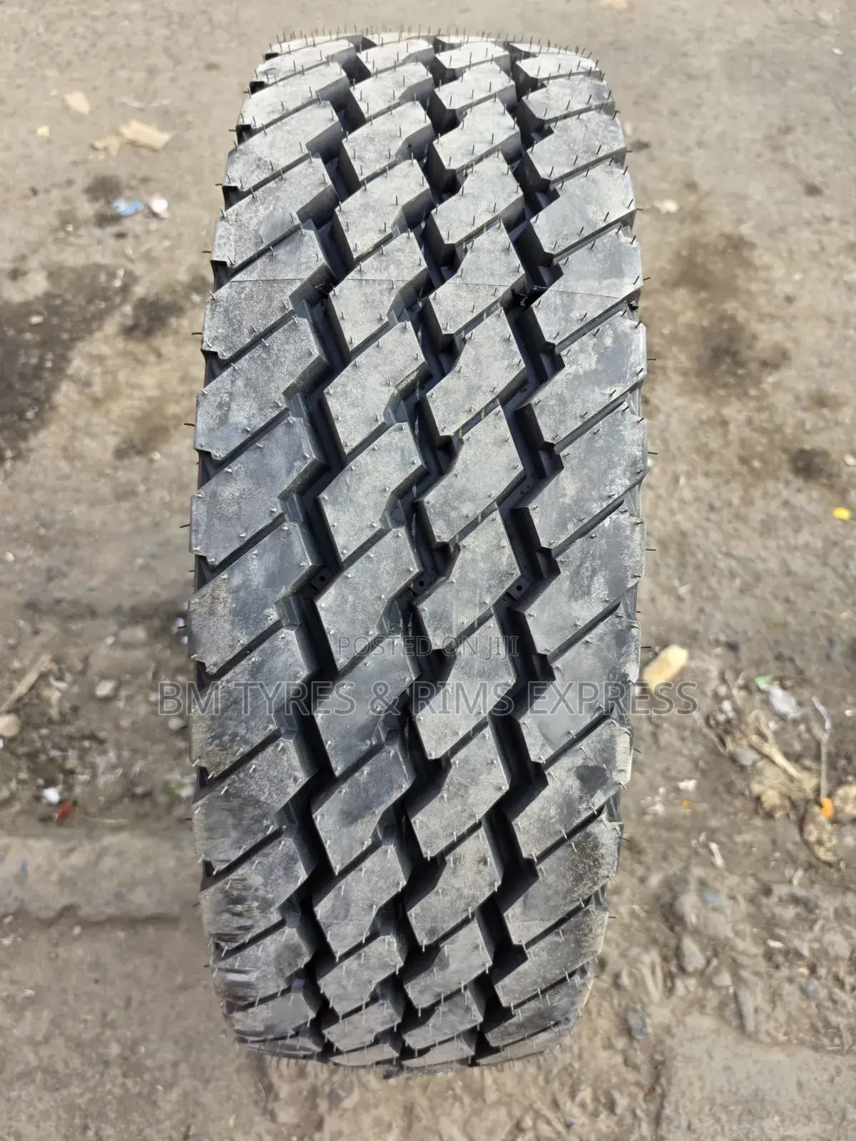9.5 R17.5 MRF Tyres (India) Commercial.