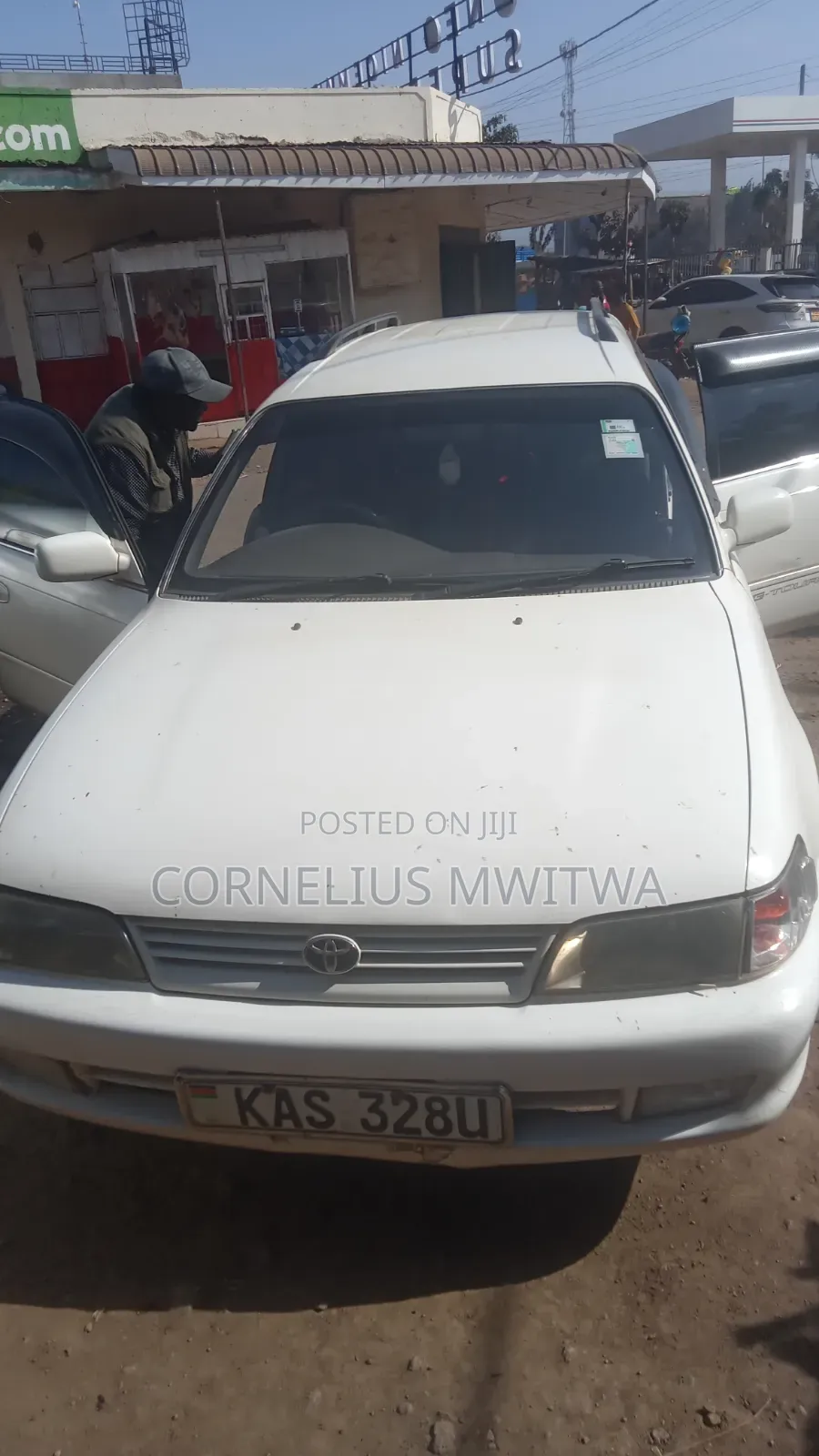 Toyota Corolla 2000 White