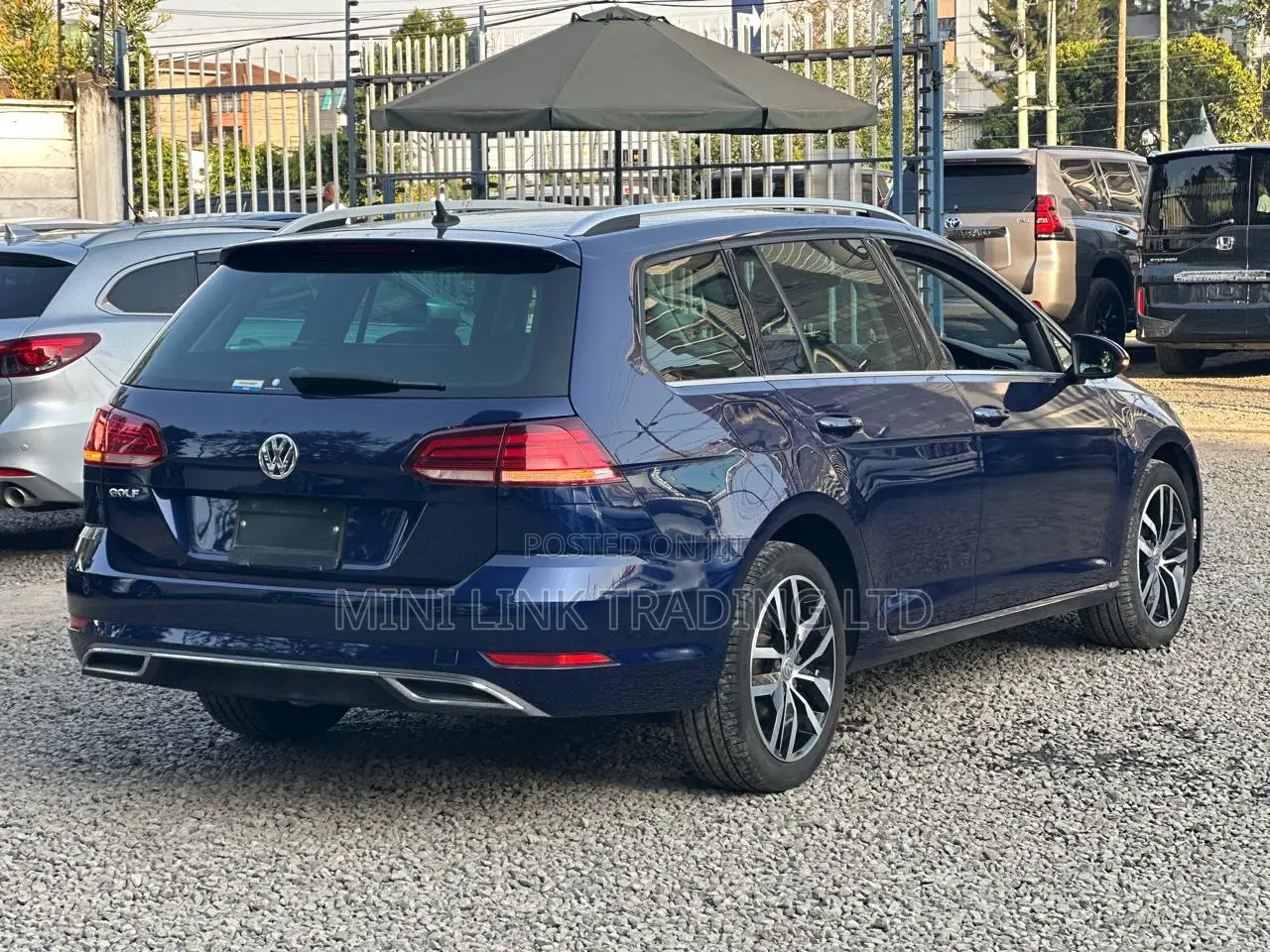 Volkswagen Golf Variant 2019 Blue
