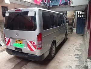 Toyota HiAce 2007 Silver