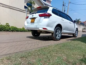 Toyota Corolla Fielder 2018 White