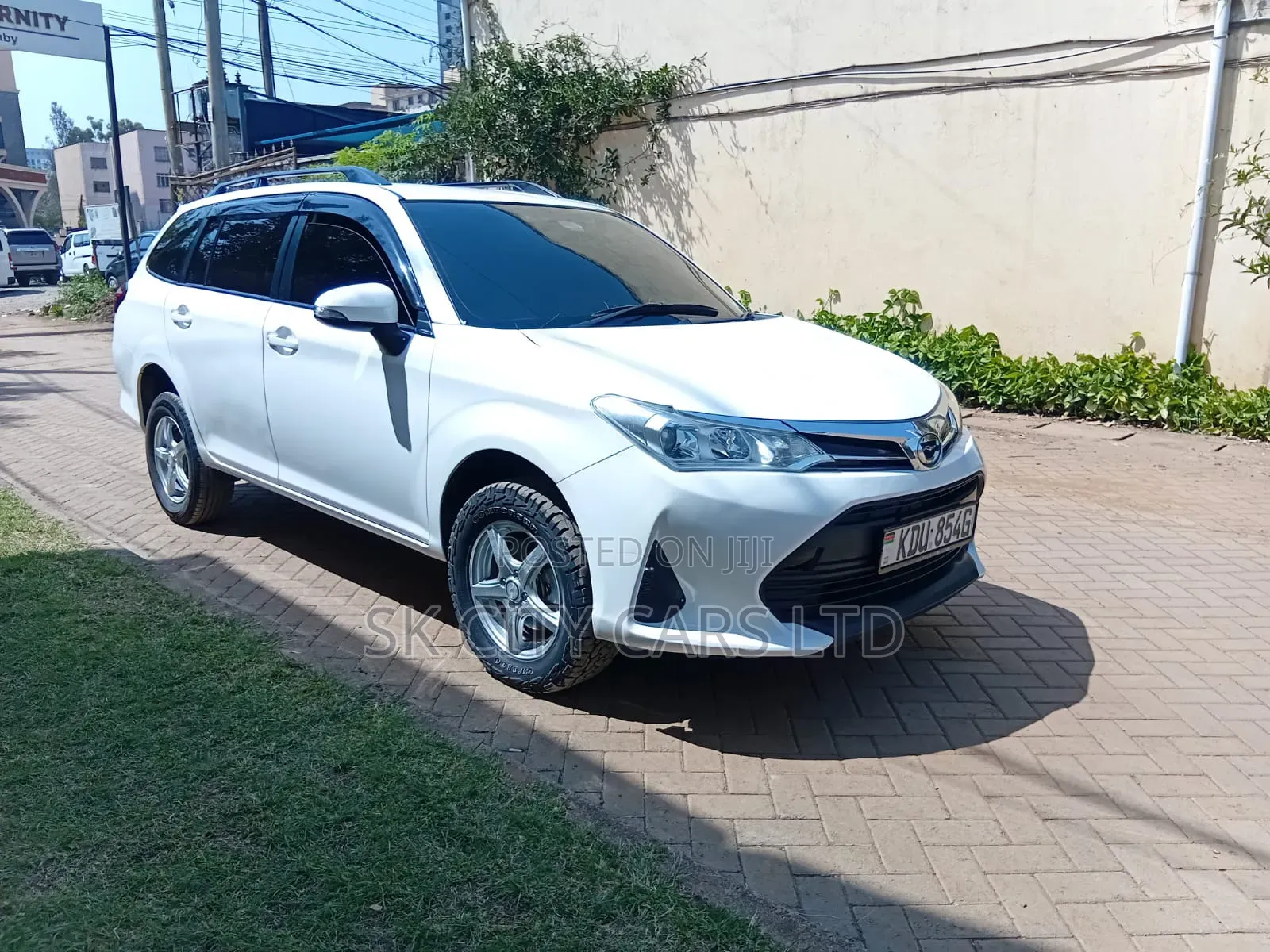 Toyota Corolla Fielder 2018 White