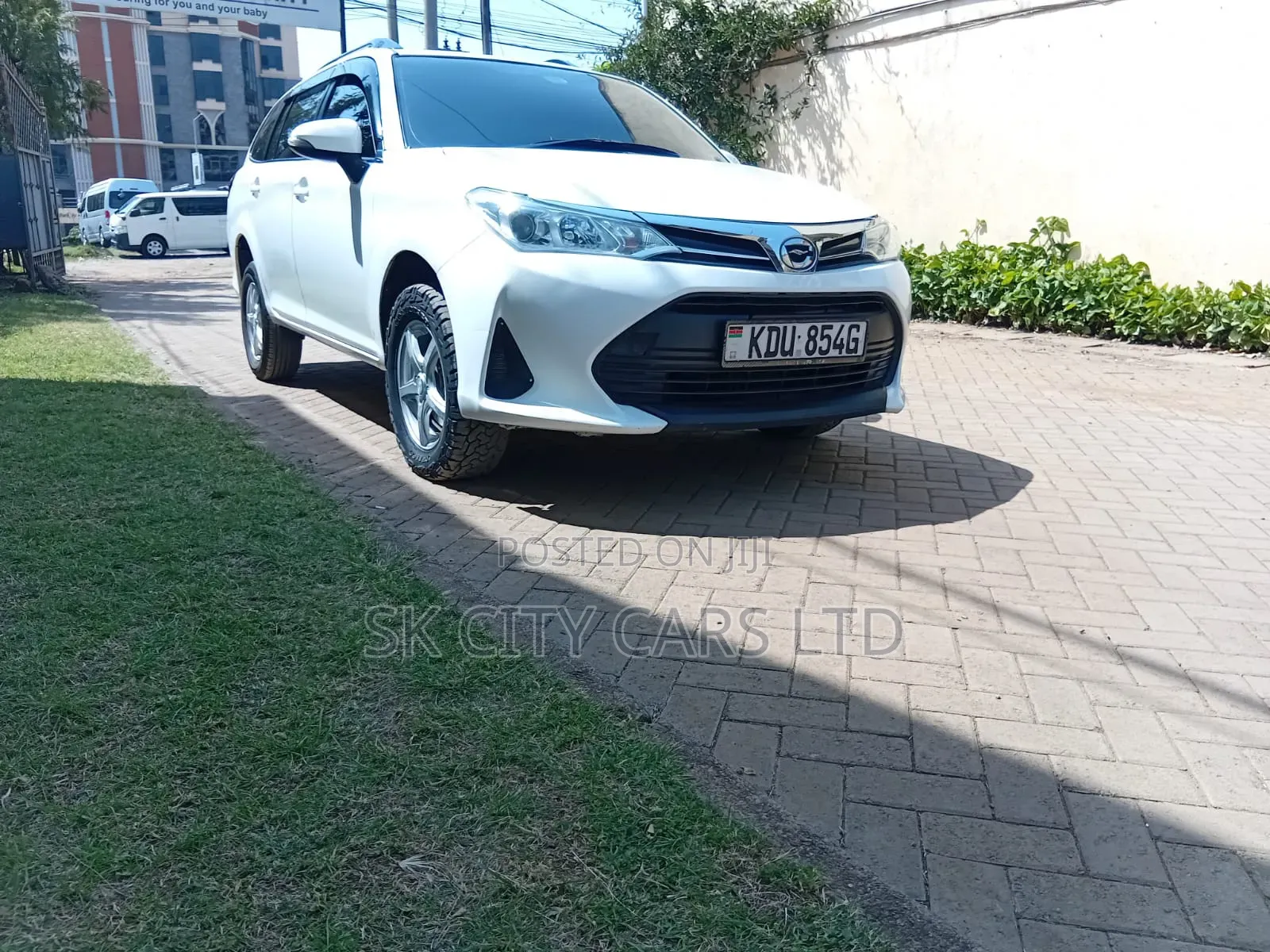 Toyota Corolla Fielder 2018 White