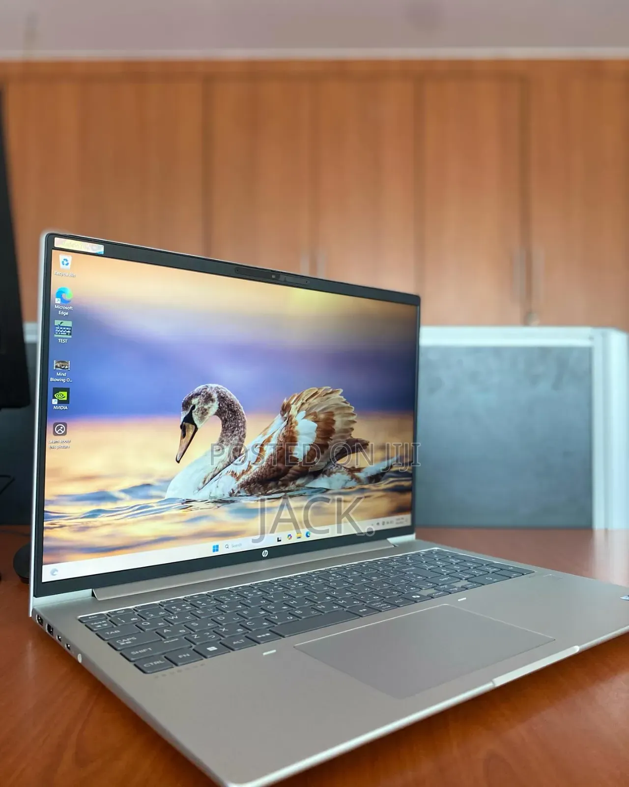 Laptop HP ProBook 470 16GB Intel Core Ultra 7 SSD 512GB