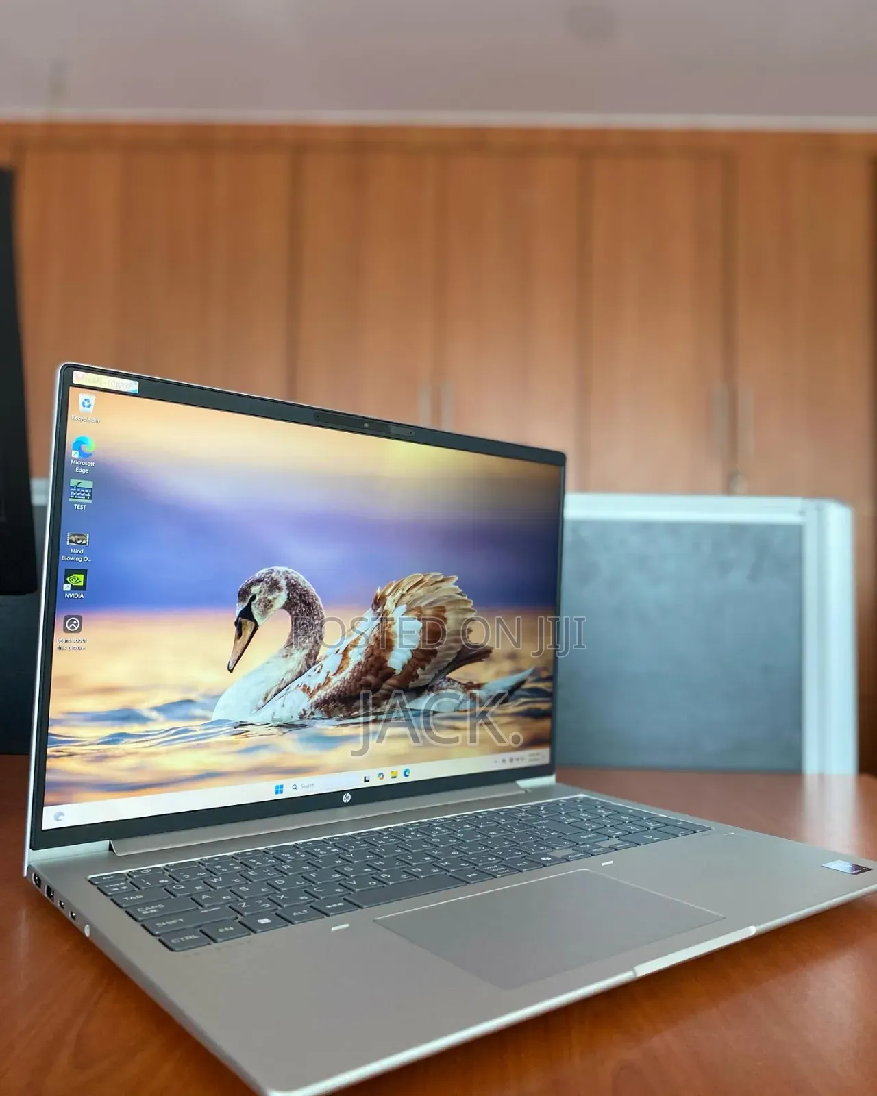Laptop HP ProBook 470 16GB Intel Core Ultra 7 SSD 512GB