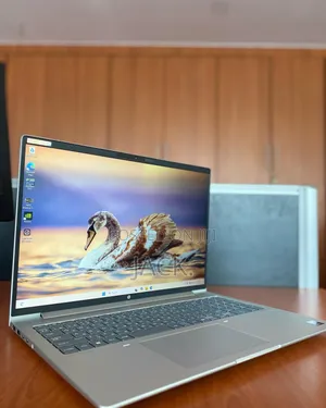 Laptop HP ProBook 470 16GB Intel Core Ultra 7 SSD 512GB