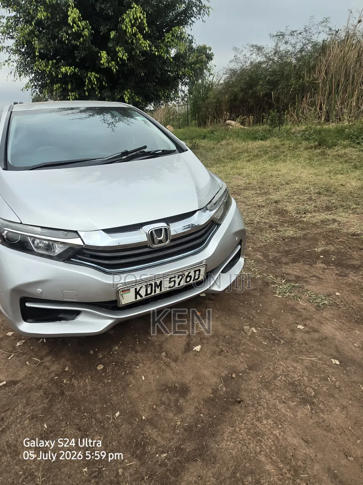 Honda Fit Shuttle 2016 Silver