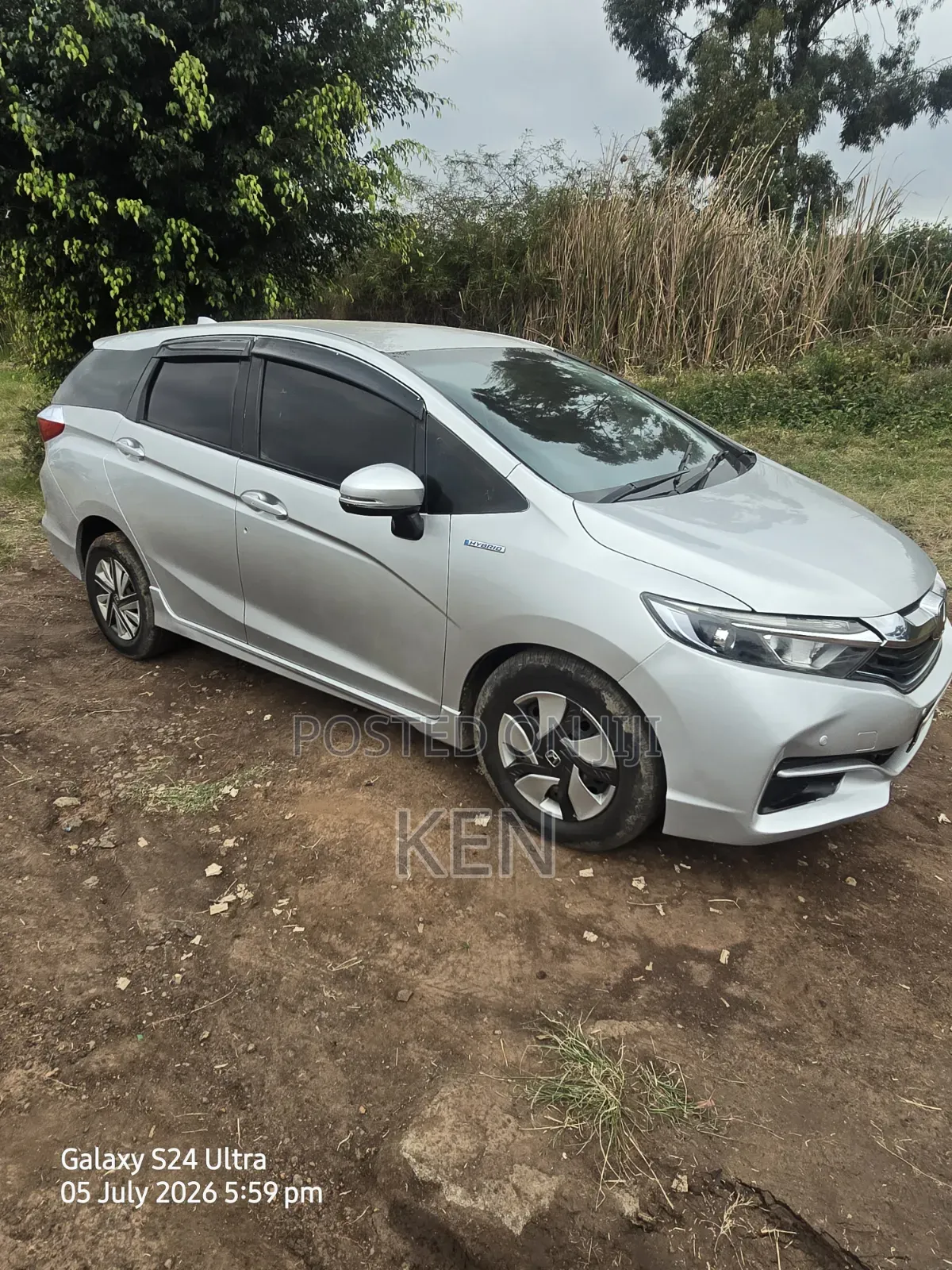 Honda Fit Shuttle 2016 Silver