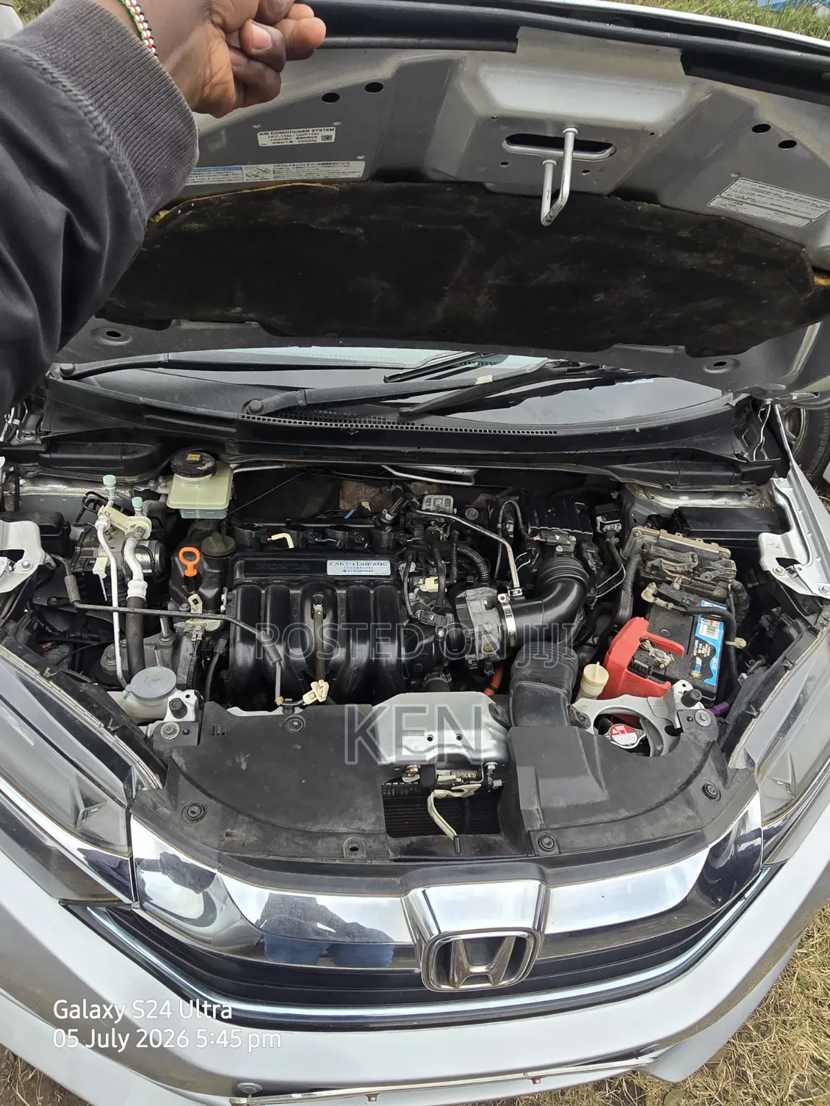 Honda Fit Shuttle 2016 Silver