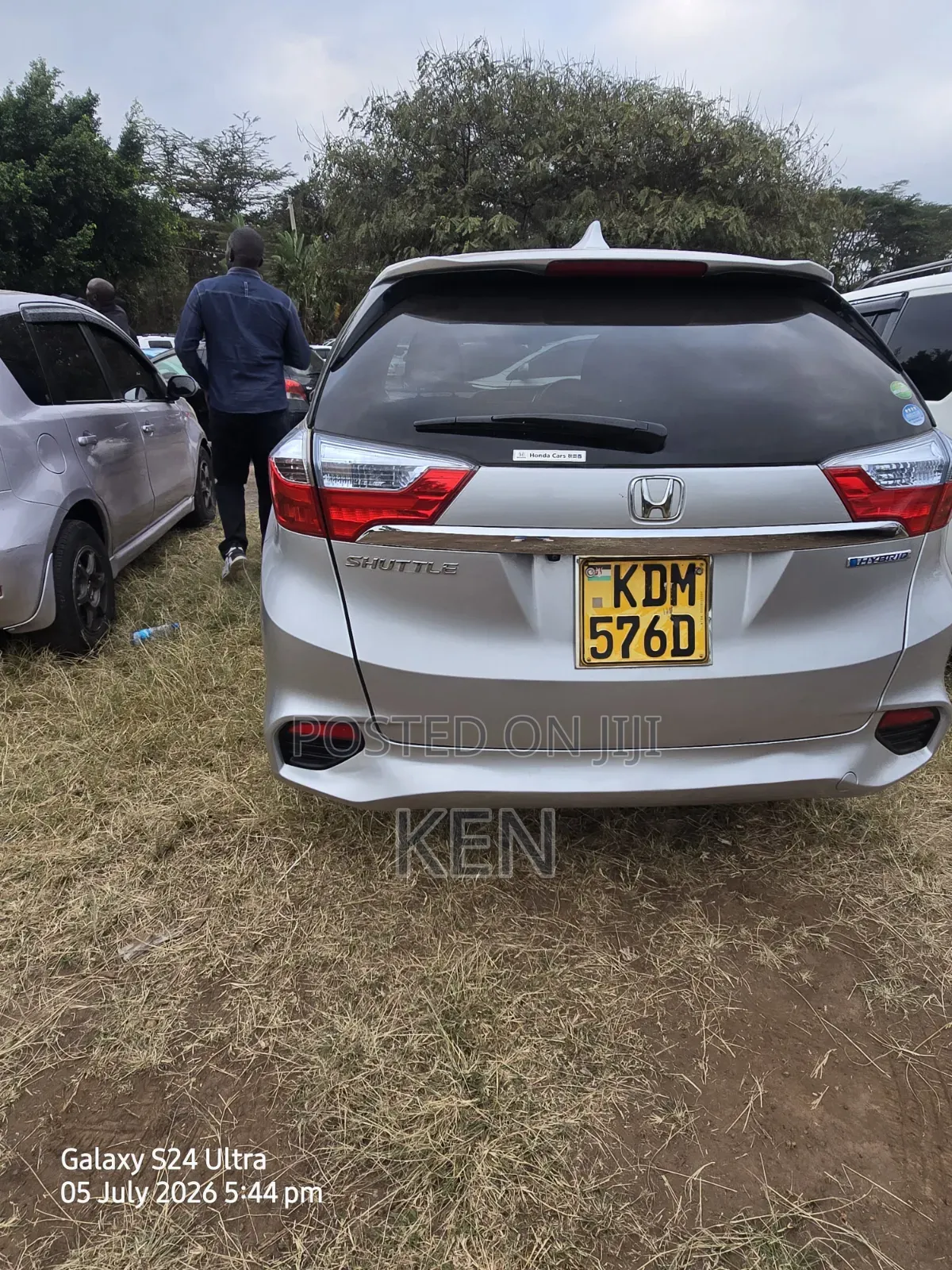 Honda Fit Shuttle 2016 Silver
