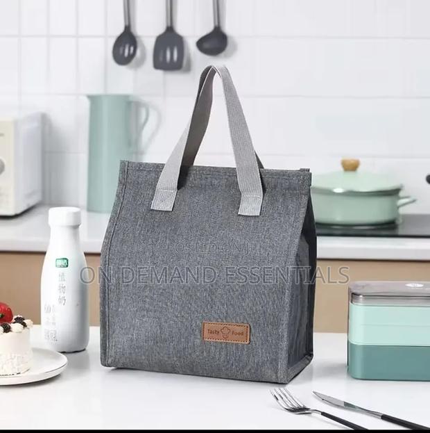 Insulated Tote Lunch Bag - thumbnail 3