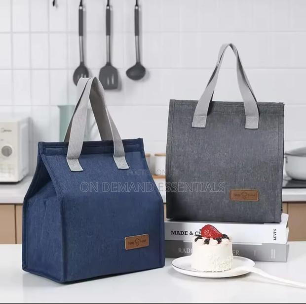 Insulated Tote Lunch Bag - thumbnail 4