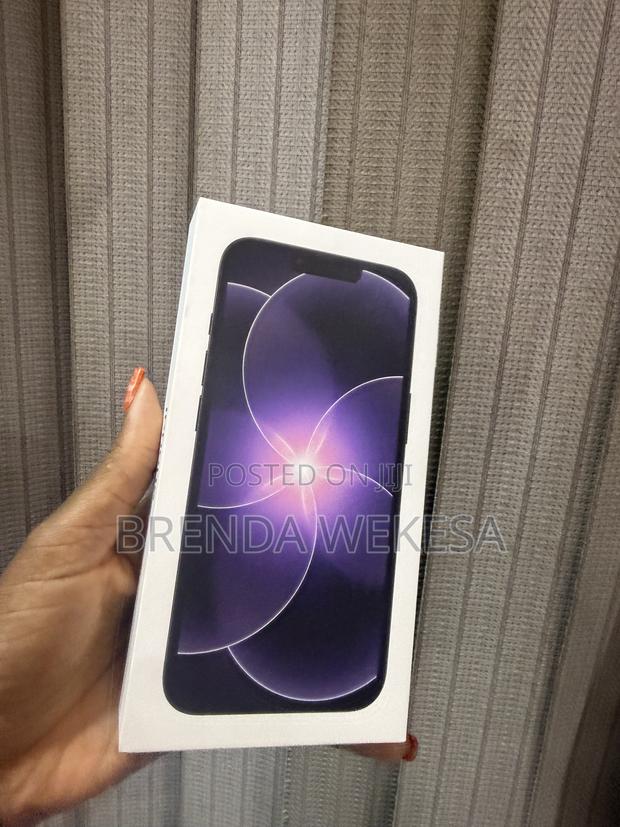 New Apple iPhone 17e 256 GB Black - thumbnail 4