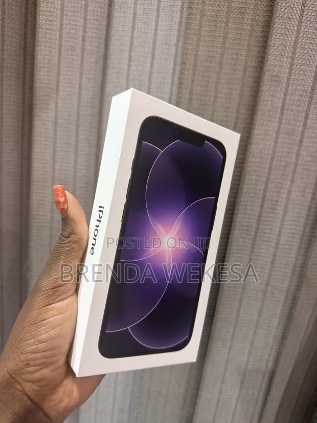 New Apple iPhone 17e 256 GB Black - thumbnail 3