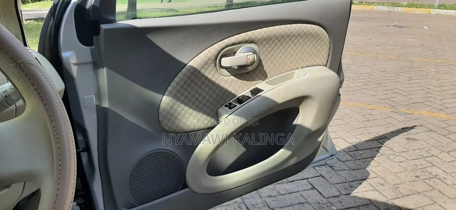 Nissan March 2010 Silver