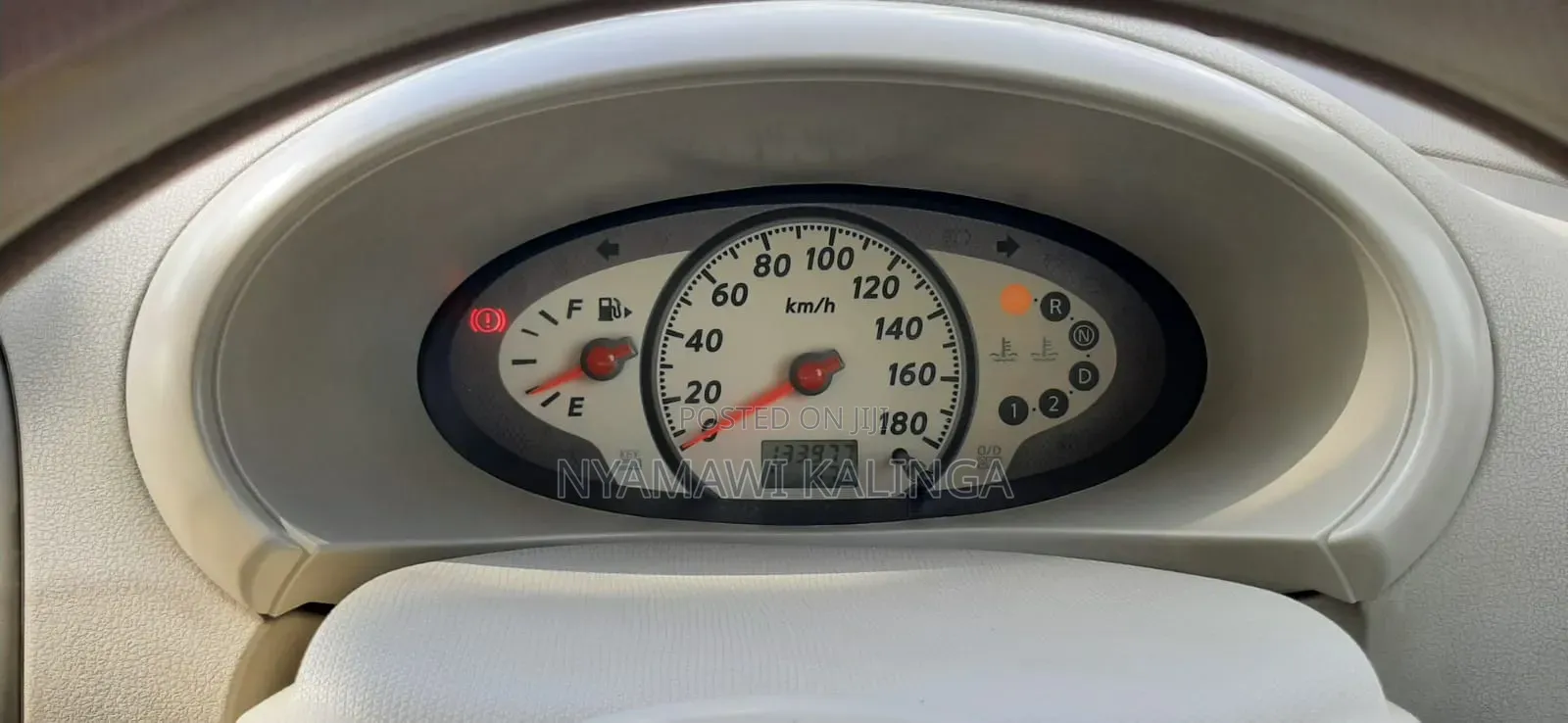 Nissan March 2010 Silver