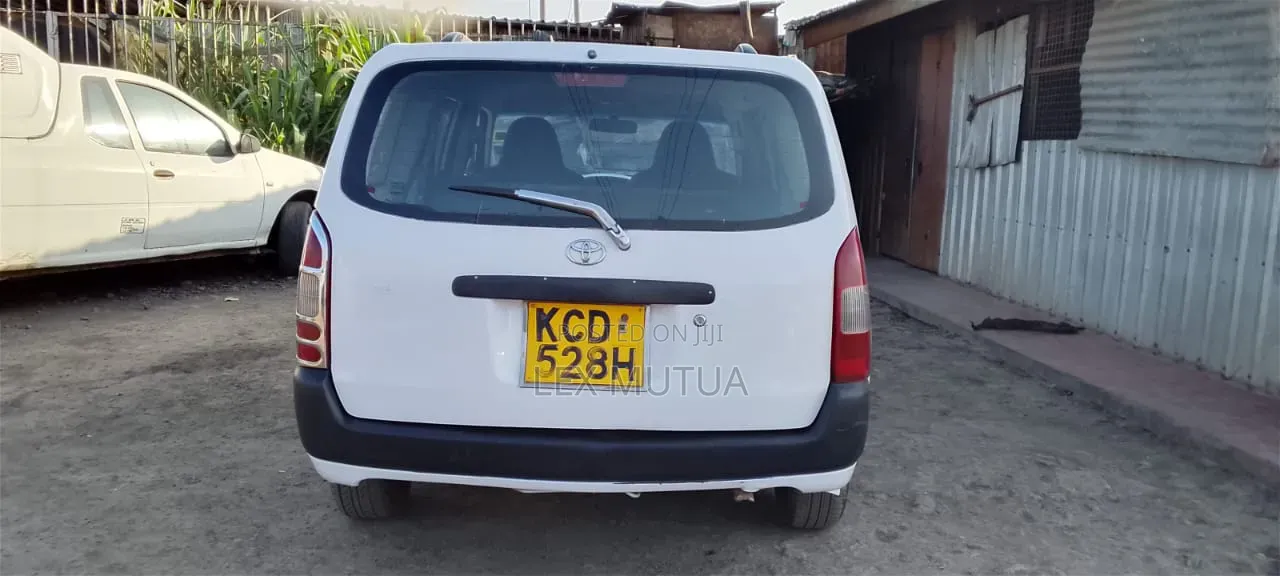 Toyota Probox 2007 White