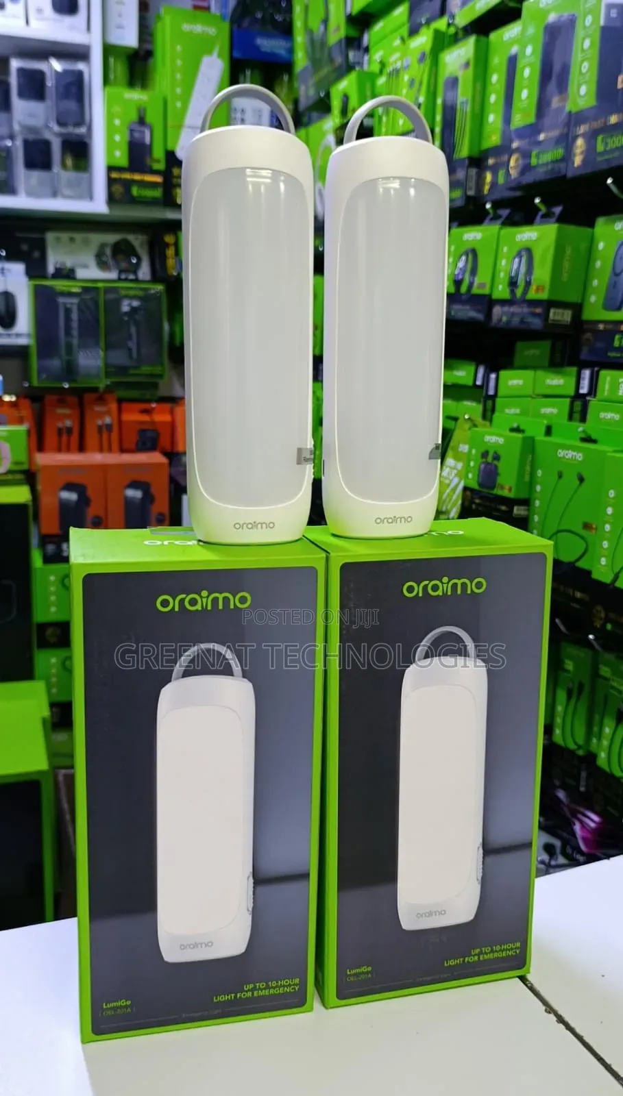 LumiGo Portable, 2-Piece Emergency LED Light Kit Oraimo LumiGo 300