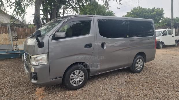 Nissan Caravan (Urvan) 2016 Grey - thumbnail 3