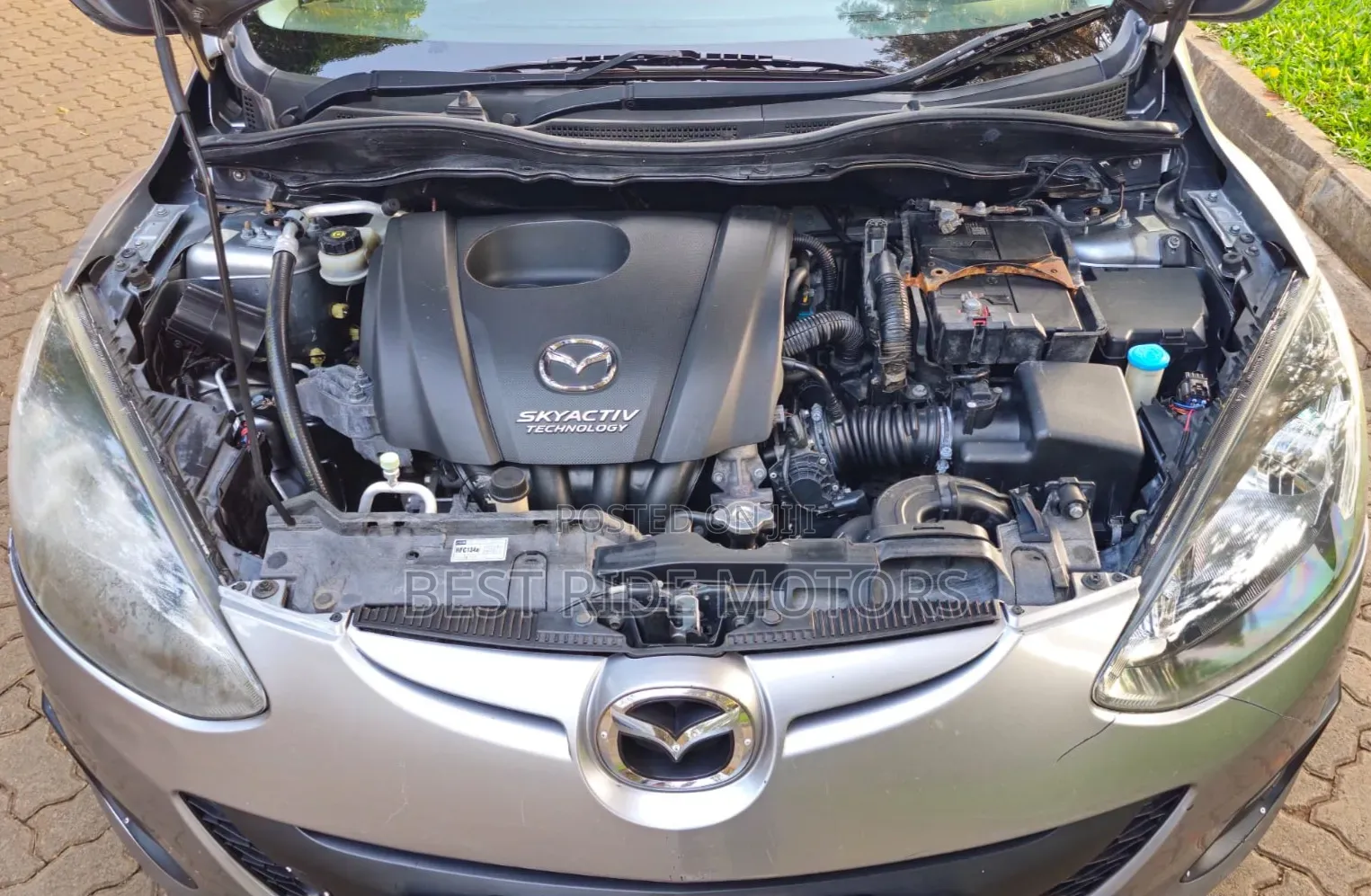Mazda Demio 2013 Silver