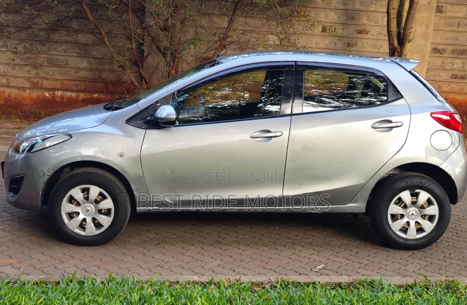 Mazda Demio 2013 Silver