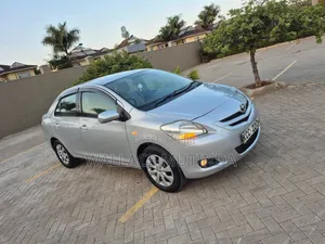 Toyota Belta 2008 Silver