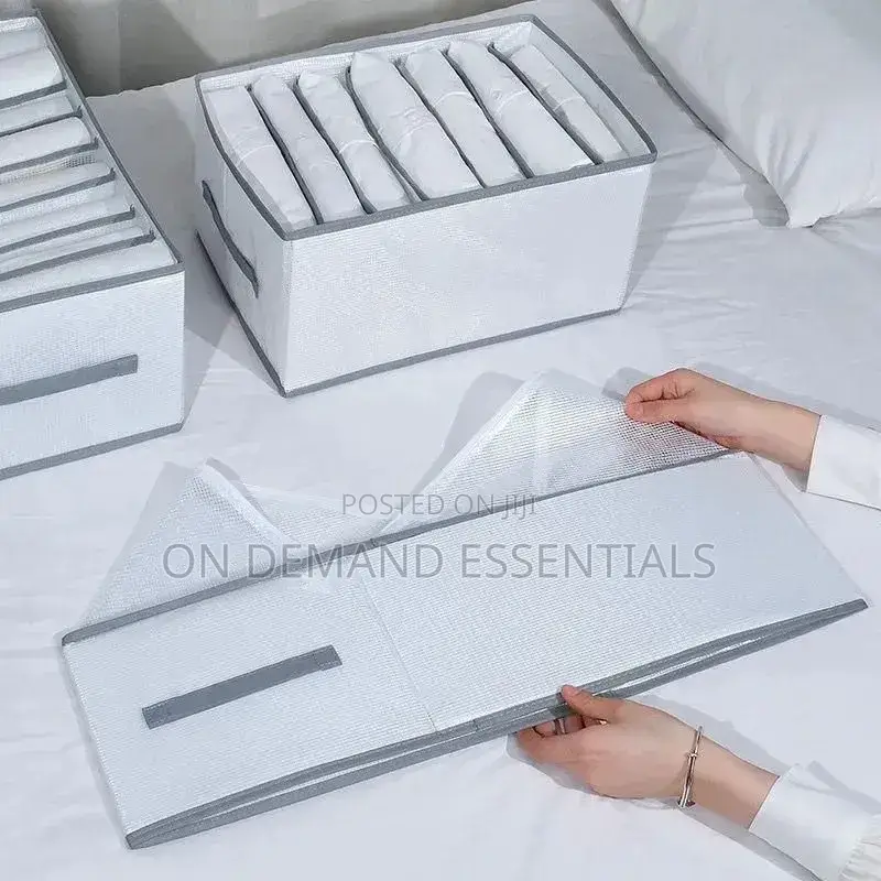 8 Grid Jeans Compartment Storage Box