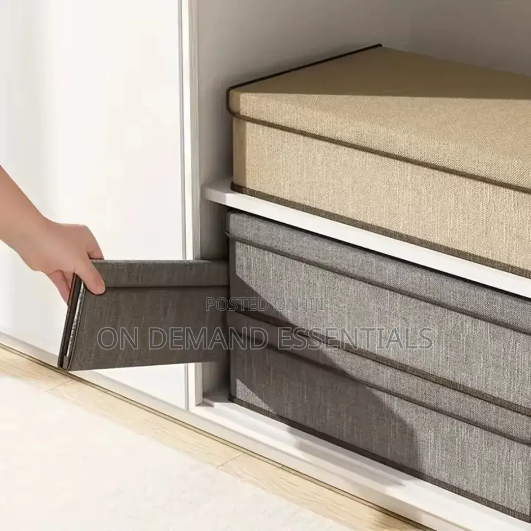 17 Grid Sock Underwear Storage Box With Lid