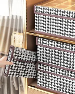 17 Grid Foldable Undergarment Organizer