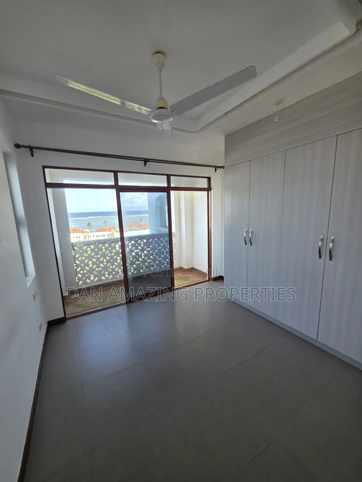 2bdrm Apartment in Kikambala Beachfront for sale