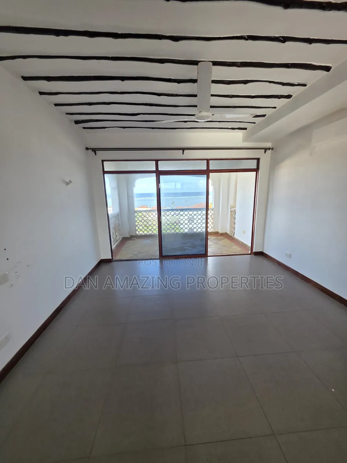 2bdrm Apartment in Kikambala Beachfront for sale