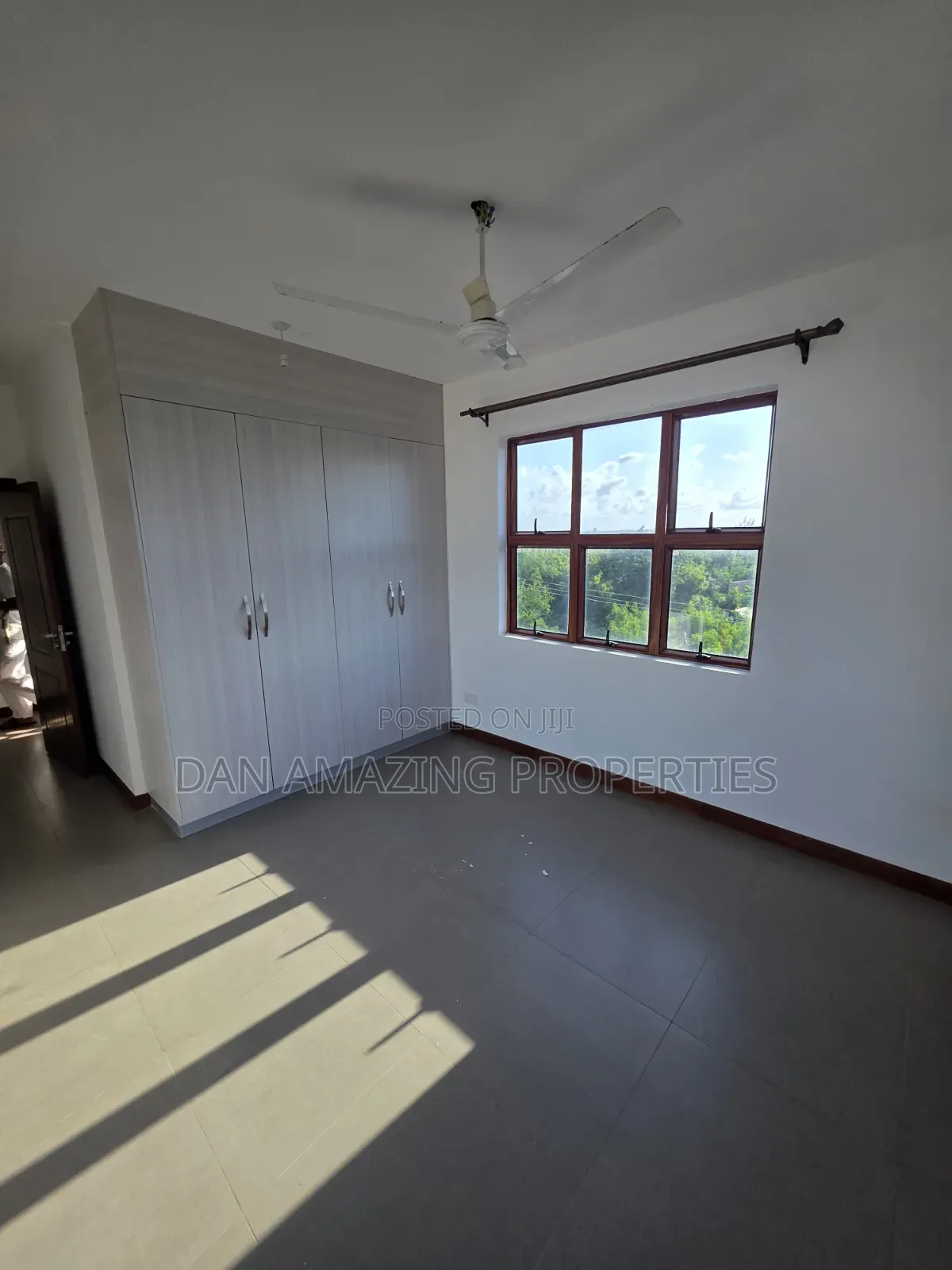 2bdrm Apartment in Kikambala Beachfront for sale