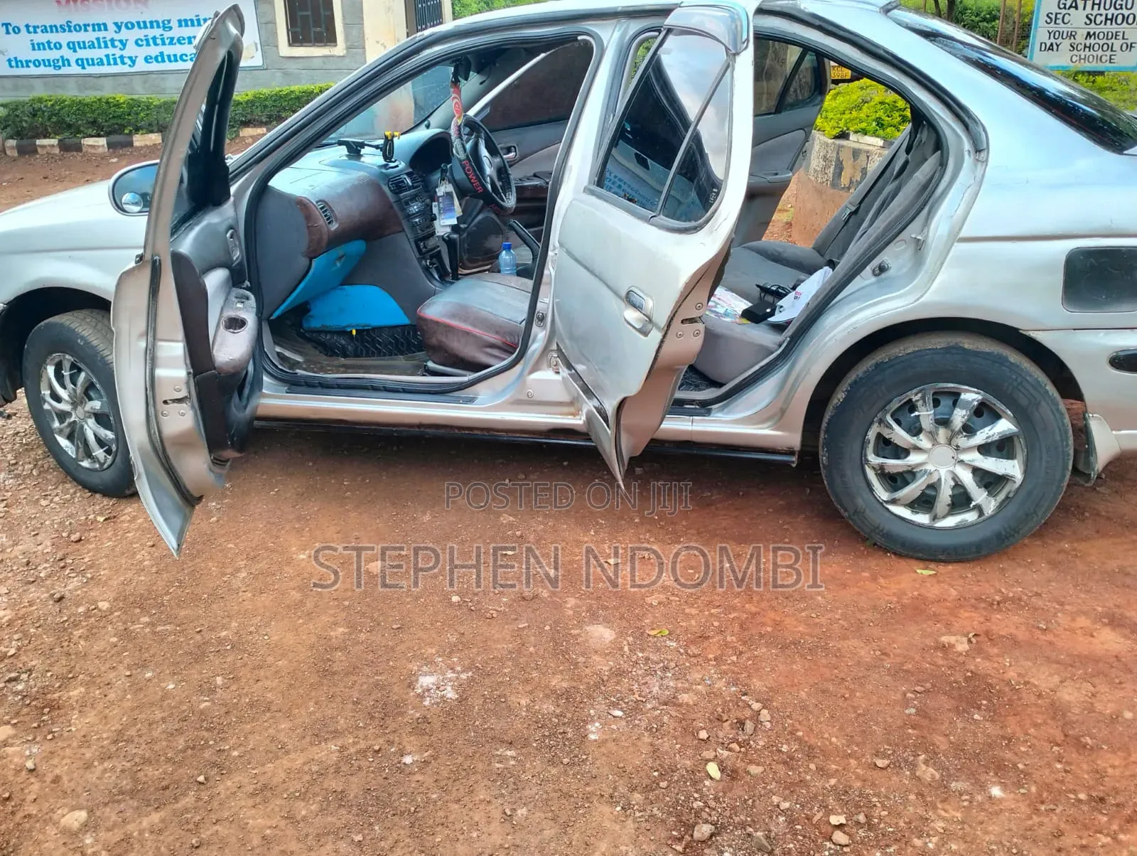 Nissan Sunny 2001 Silver