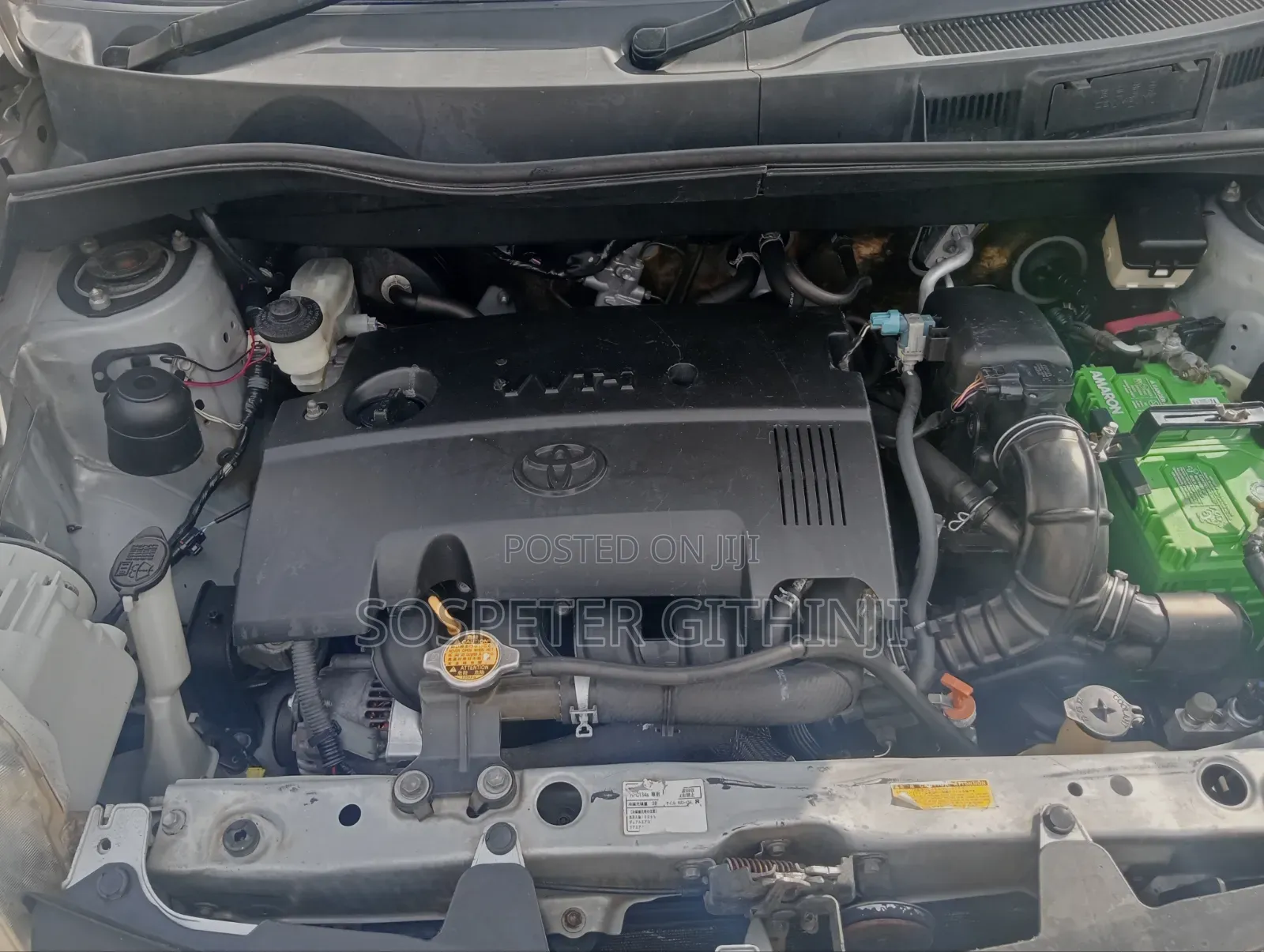 Toyota Sienta 2011 Silver